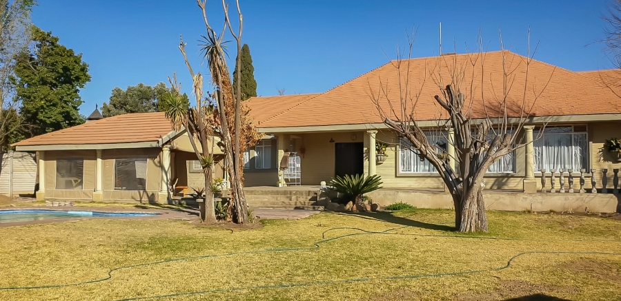3 Bedroom Property for Sale in Wilgenhof Free State